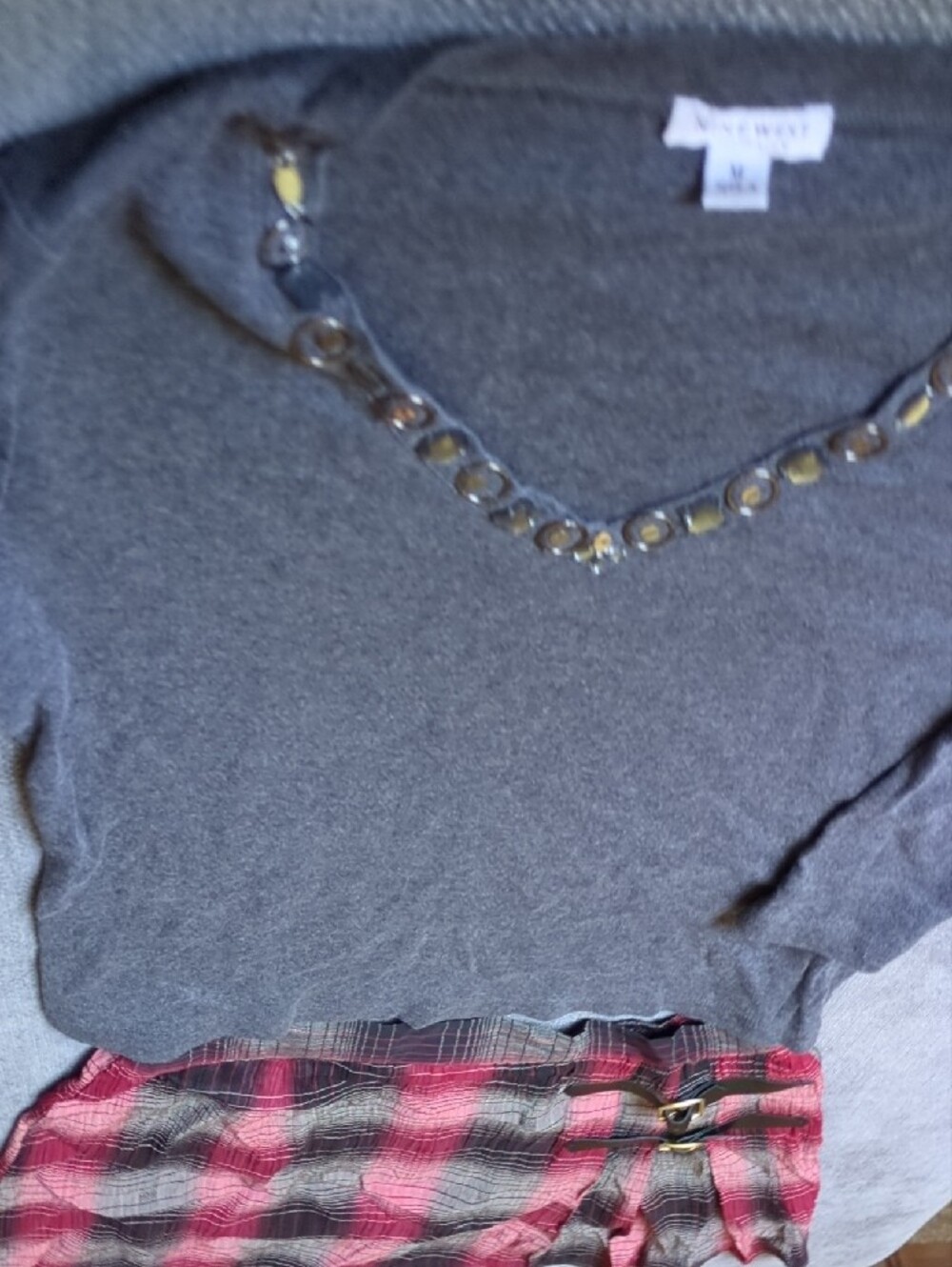 Gray Embellished V-Neck Top with Plaid Skirt - Picture 4 of 7